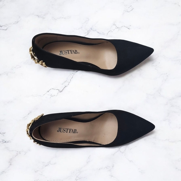 JustFab Black Stiletto Pumps Size US 7.5 Ornate Gold Sculptural  Floral Heels - Picture 8 of 16